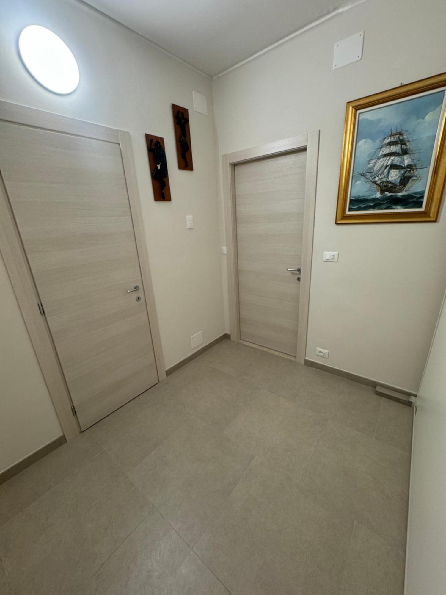 Tirrenia Beach House - Sea Front With Private Beach Sanremo Ngoại thất bức ảnh