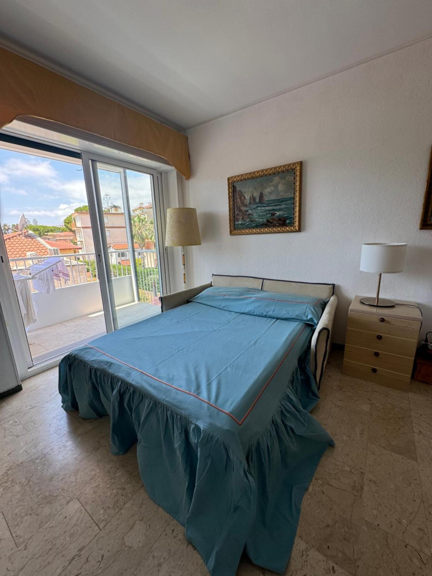 Tirrenia Beach House - Sea Front With Private Beach Sanremo Ngoại thất bức ảnh